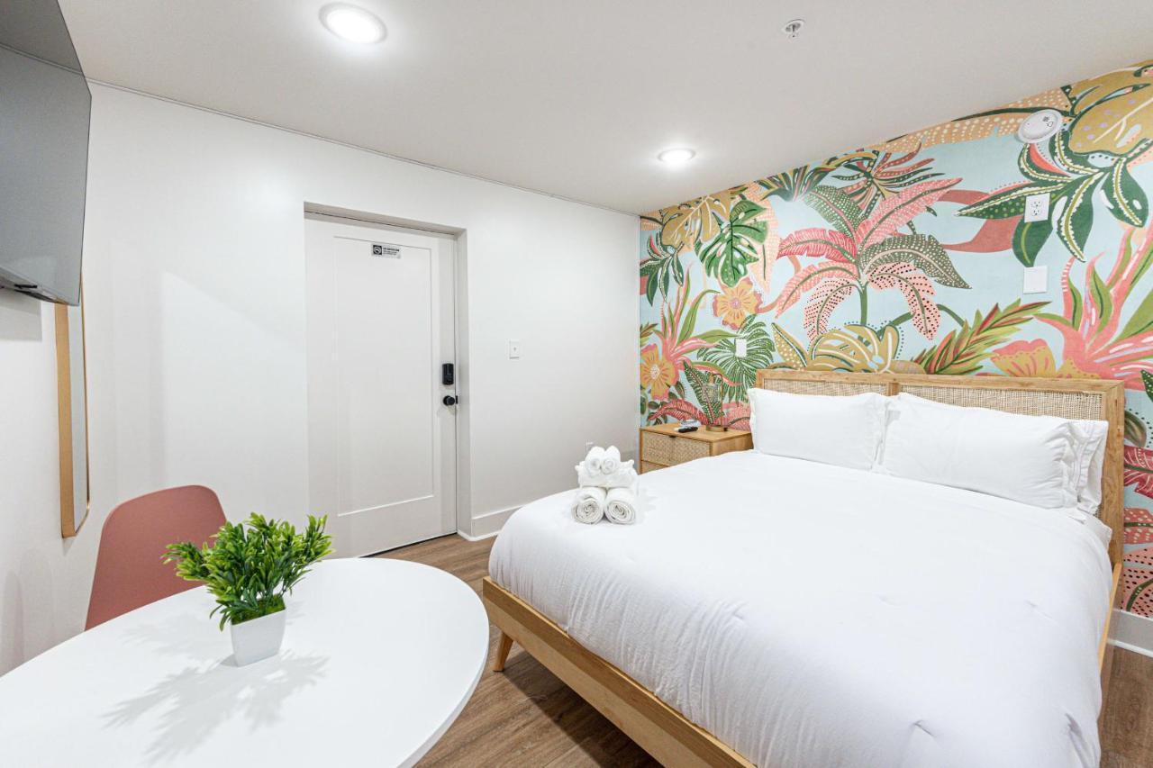 Pastel Tropics Studio Apartment Galveston Buitenkant foto